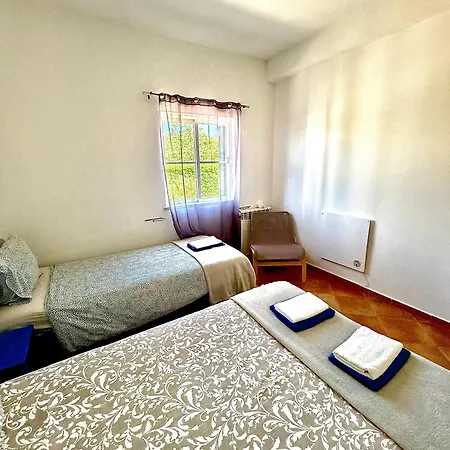 With Pool Near The Ocean, Fast Internet, Aljezur