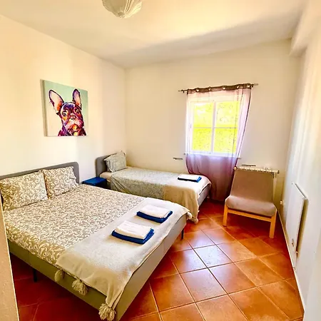 With Pool Near The Ocean, Fast Internet, Aljezur