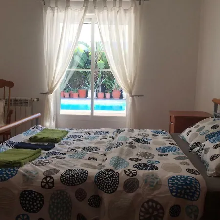 With Pool Near The Ocean, Fast Internet, Vila *