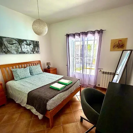 With Pool Near The Ocean, Fast Internet, Aljezur
