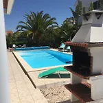 With Pool Near The Ocean, Fast Internet, Villa Aljezur